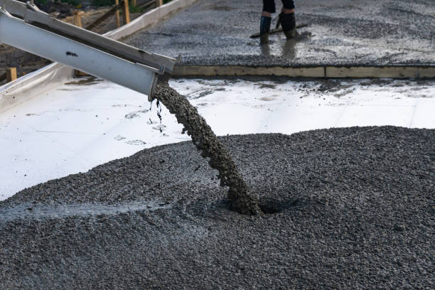 Best Concrete Walkway Installation  in Pasatiempo, CA